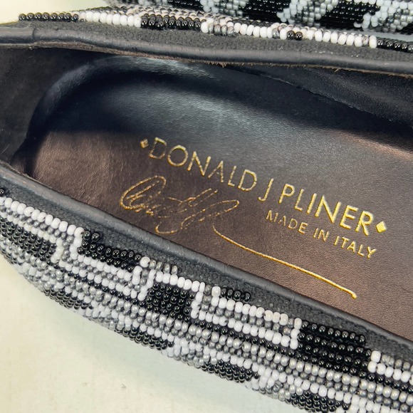 Donald J Pliner Hasin Glass Beaded Ballet Flats Shoe - Black/White/Gray -Women 8 - Picture 10 of 11
